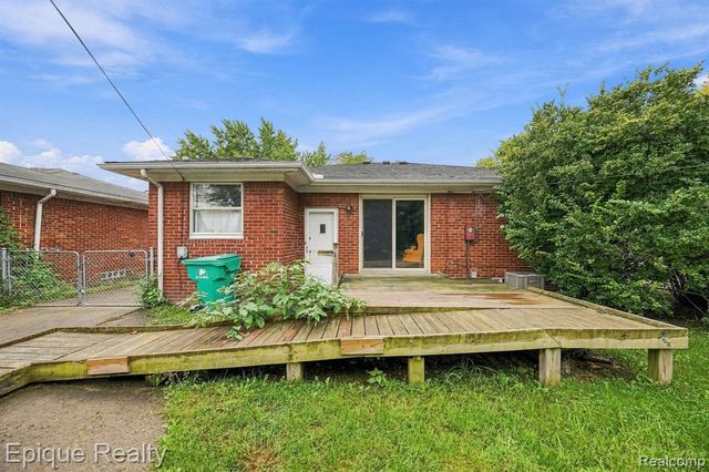 16195 Stricker Avenue, Eastpointe, MI 48021
