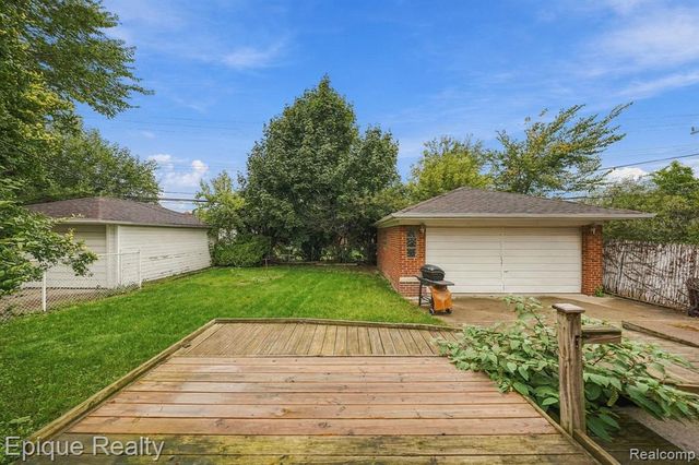 16195 Stricker Avenue, Eastpointe, MI 48021