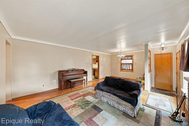 16195 Stricker Avenue, Eastpointe, MI 48021