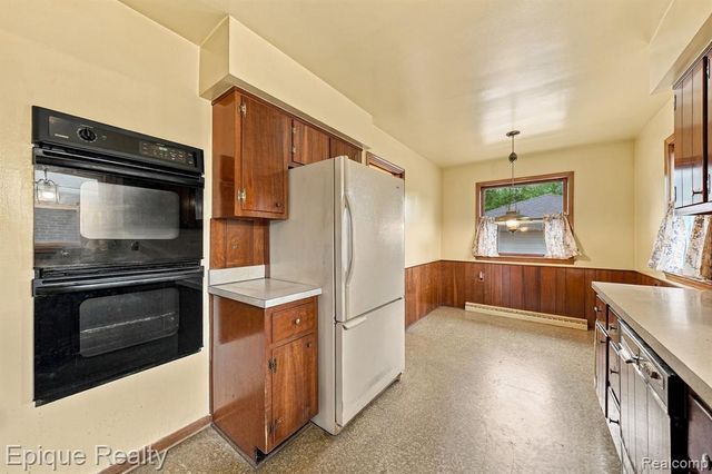 16195 Stricker Avenue, Eastpointe, MI 48021
