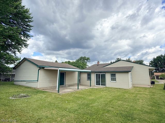5193 Pinecrest, Austintown, OH 44515