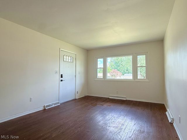5193 Pinecrest, Austintown, OH 44515