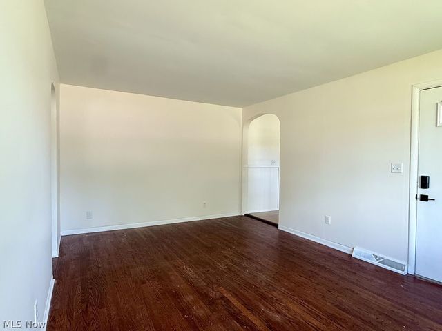 5193 Pinecrest, Austintown, OH 44515
