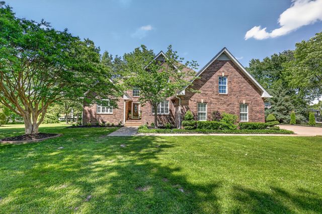 341 Bradshaw Rd, Lebanon, TN 37087