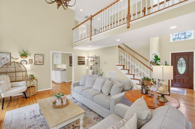341 Bradshaw Rd, Lebanon, TN 37087