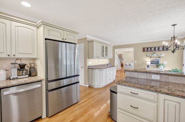 341 Bradshaw Rd, Lebanon, TN 37087