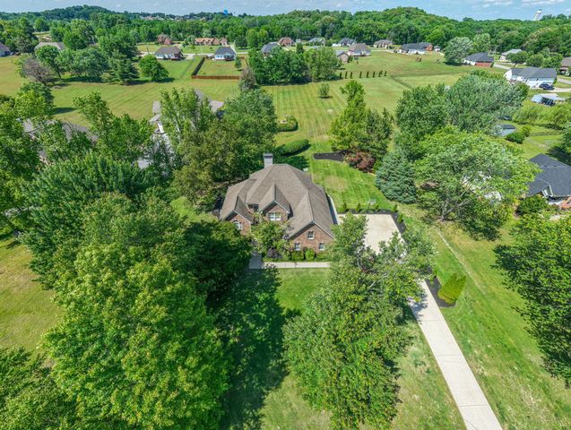 341 Bradshaw Rd, Lebanon, TN 37087