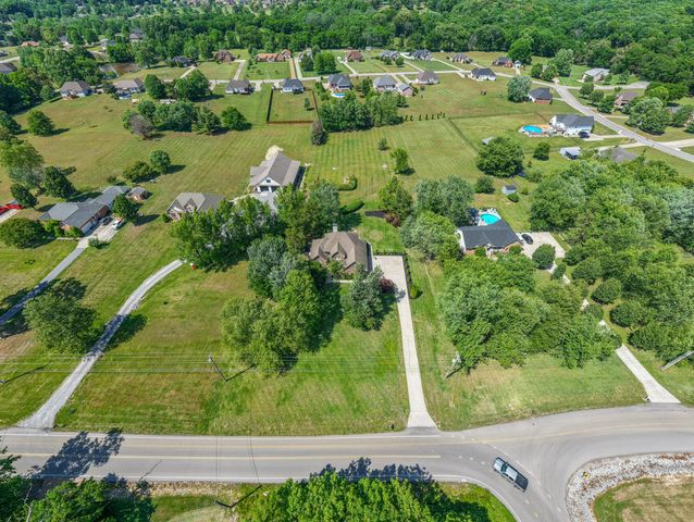 341 Bradshaw Rd, Lebanon, TN 37087
