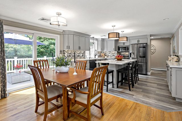 65 Kings Row Drive, East Dennis, MA 02641