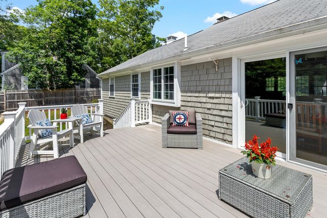 65 Kings Row Drive, East Dennis, MA 02641