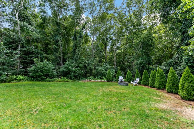 65 Kings Row Drive, East Dennis, MA 02641