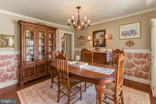 6 HEMLOCK CT, Blackwood, NJ 08012