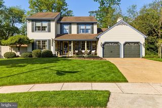 6 HEMLOCK CT, Blackwood, NJ 08012