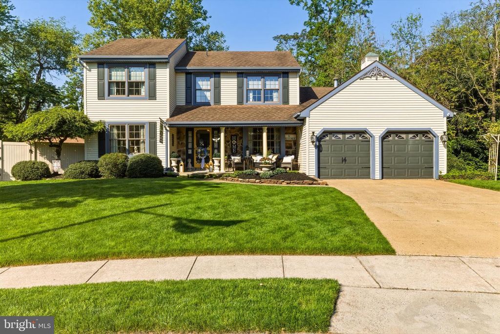 6 HEMLOCK CT, Blackwood, NJ 08012