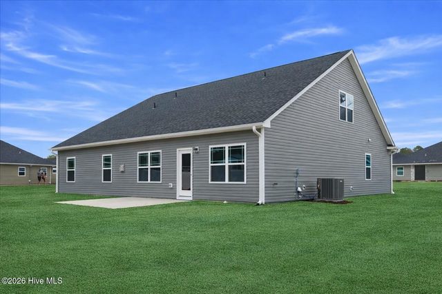 107 Manchester Court, La Grange, NC 28551