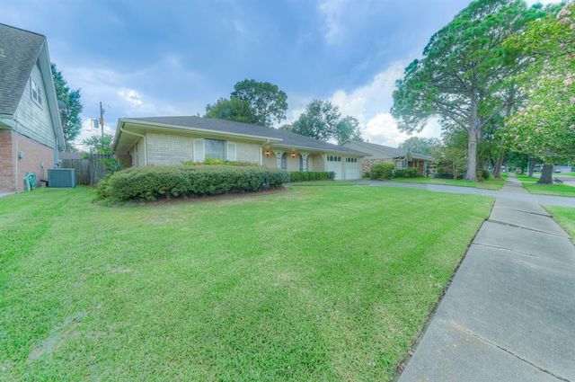 8210 Morley Street, Houston, TX 77061