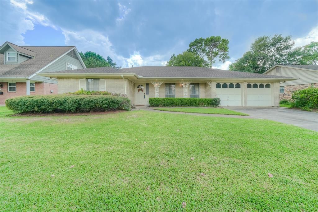 8210 Morley Street, Houston, TX 77061