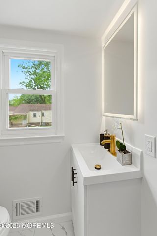 77 Carlton Avenue, Piscataway Twp, NJ 08854