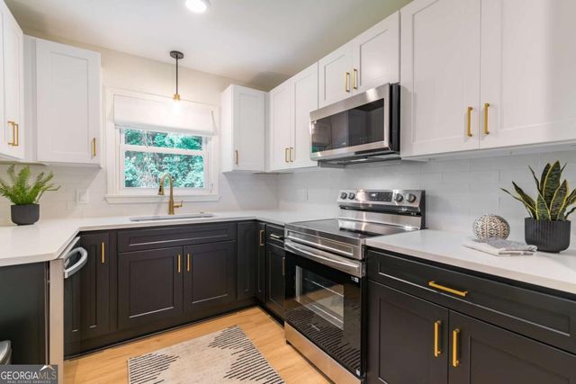 2093 Wildrose Drive, Decatur, GA 30032