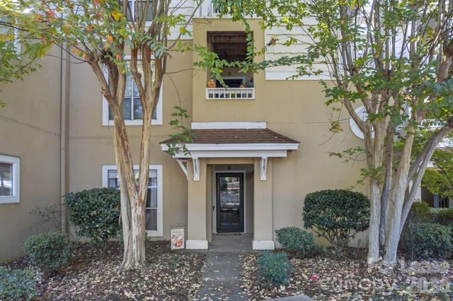 18009 Kings Point Drive M, Cornelius, NC 28031