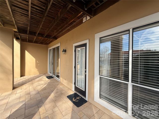 18009 Kings Point Drive M, Cornelius, NC 28031