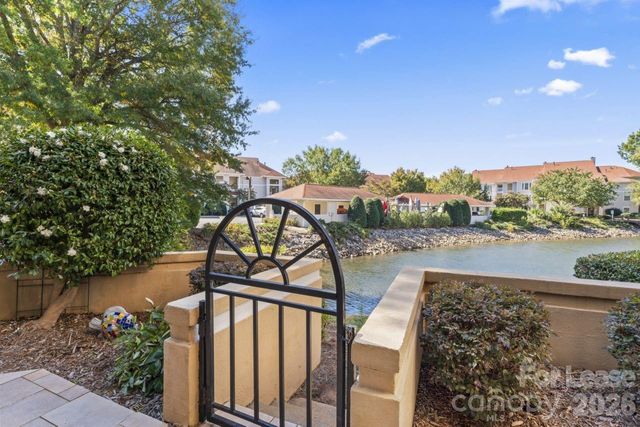 18009 Kings Point Drive M, Cornelius, NC 28031