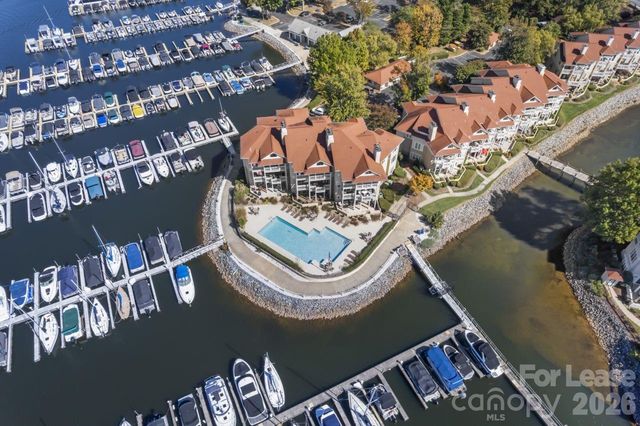 18009 Kings Point Drive M, Cornelius, NC 28031