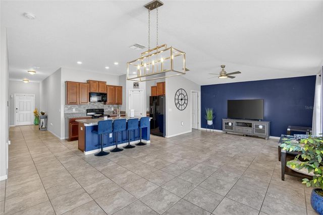 214 ENGLISH CHANNEL PLACE, Dover, FL 33527