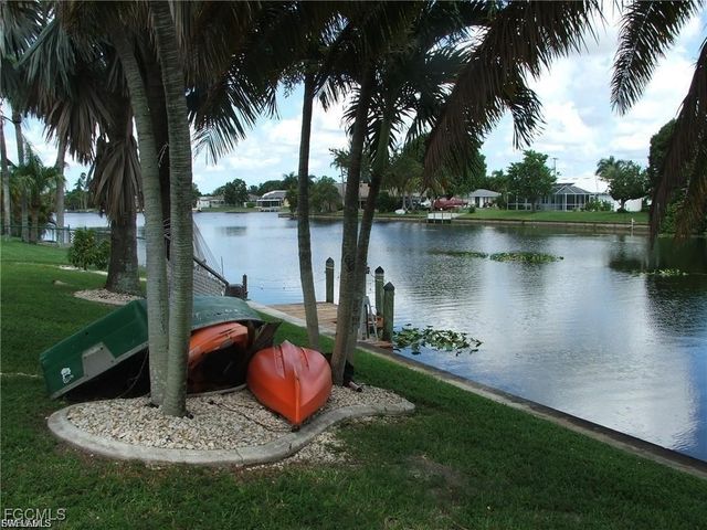 613 SE 21st ST, Cape Coral, FL 33990
