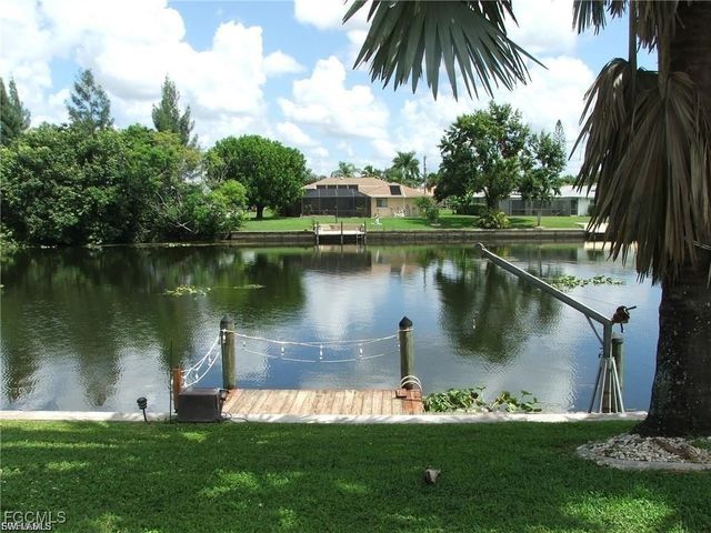613 SE 21st ST, Cape Coral, FL 33990