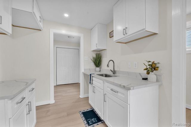 8248 Birch Street, Taylor, MI 48180