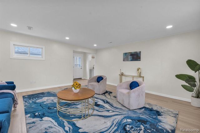 8248 Birch Street, Taylor, MI 48180