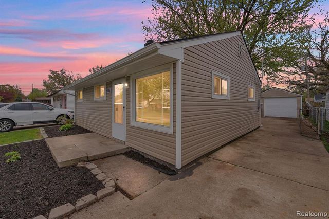 8248 Birch Street, Taylor, MI 48180