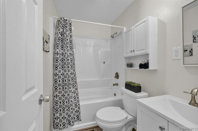 8248 Birch Street, Taylor, MI 48180