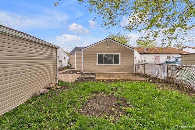 8248 Birch Street, Taylor, MI 48180