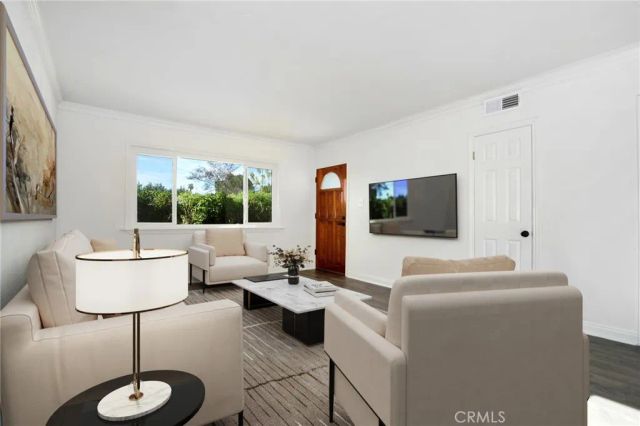 7746 Mclaren, West Hills, CA 91304