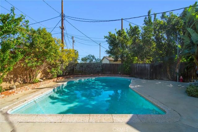 7746 Mclaren, West Hills, CA 91304