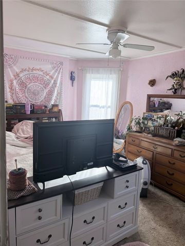 176 Gordon St, Edgewood, PA 15218