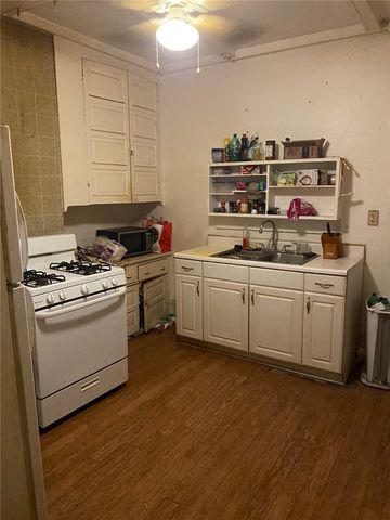 176 Gordon St, Edgewood, PA 15218