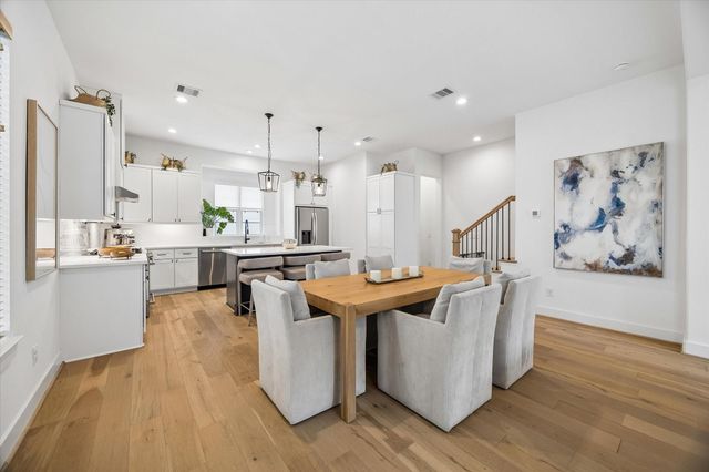 956 Dunleigh Meadows Lane, Houston, TX 77055