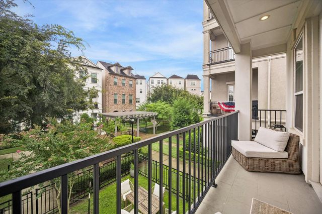 956 Dunleigh Meadows Lane, Houston, TX 77055