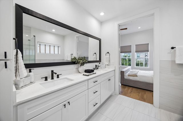 956 Dunleigh Meadows Lane, Houston, TX 77055