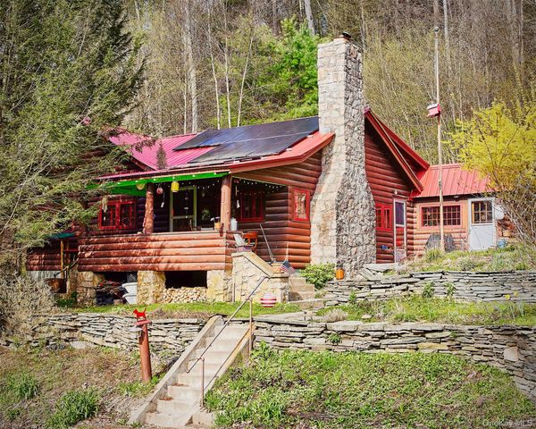 263 Sundown Road, Grahamsville, NY 12740