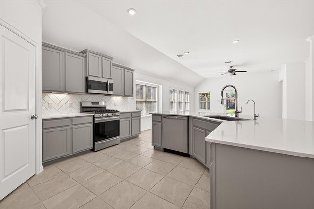 7511 Enchanted Rock Court, Porter, TX 77365