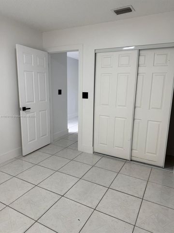 18423 NW 44th Pl, Miami Gardens, FL 33055