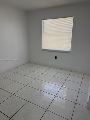 18423 NW 44th Pl, Miami Gardens, FL 33055