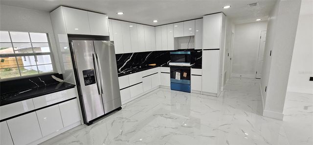 1506 E POINSETTIA AVENUE, Tampa, FL 33612