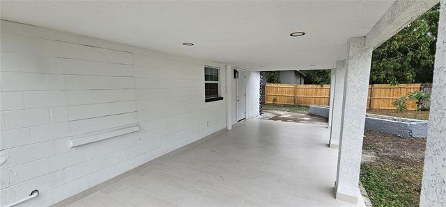 1506 E POINSETTIA AVENUE, Tampa, FL 33612