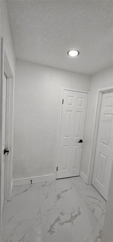 1506 E POINSETTIA AVENUE, Tampa, FL 33612