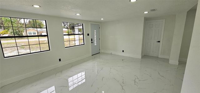 1506 E POINSETTIA AVENUE, Tampa, FL 33612